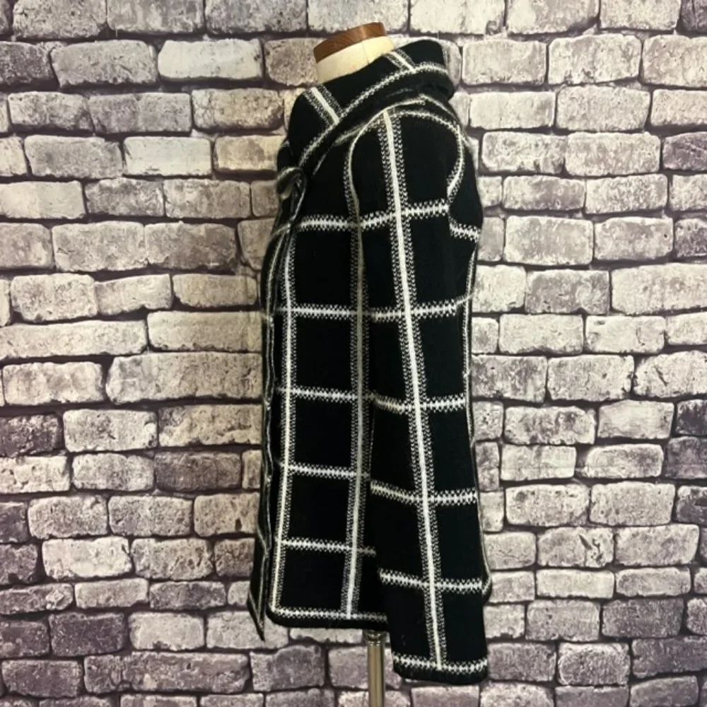 Ellen Tracy Black & White 1 Button Cardigan Sweater Size Small